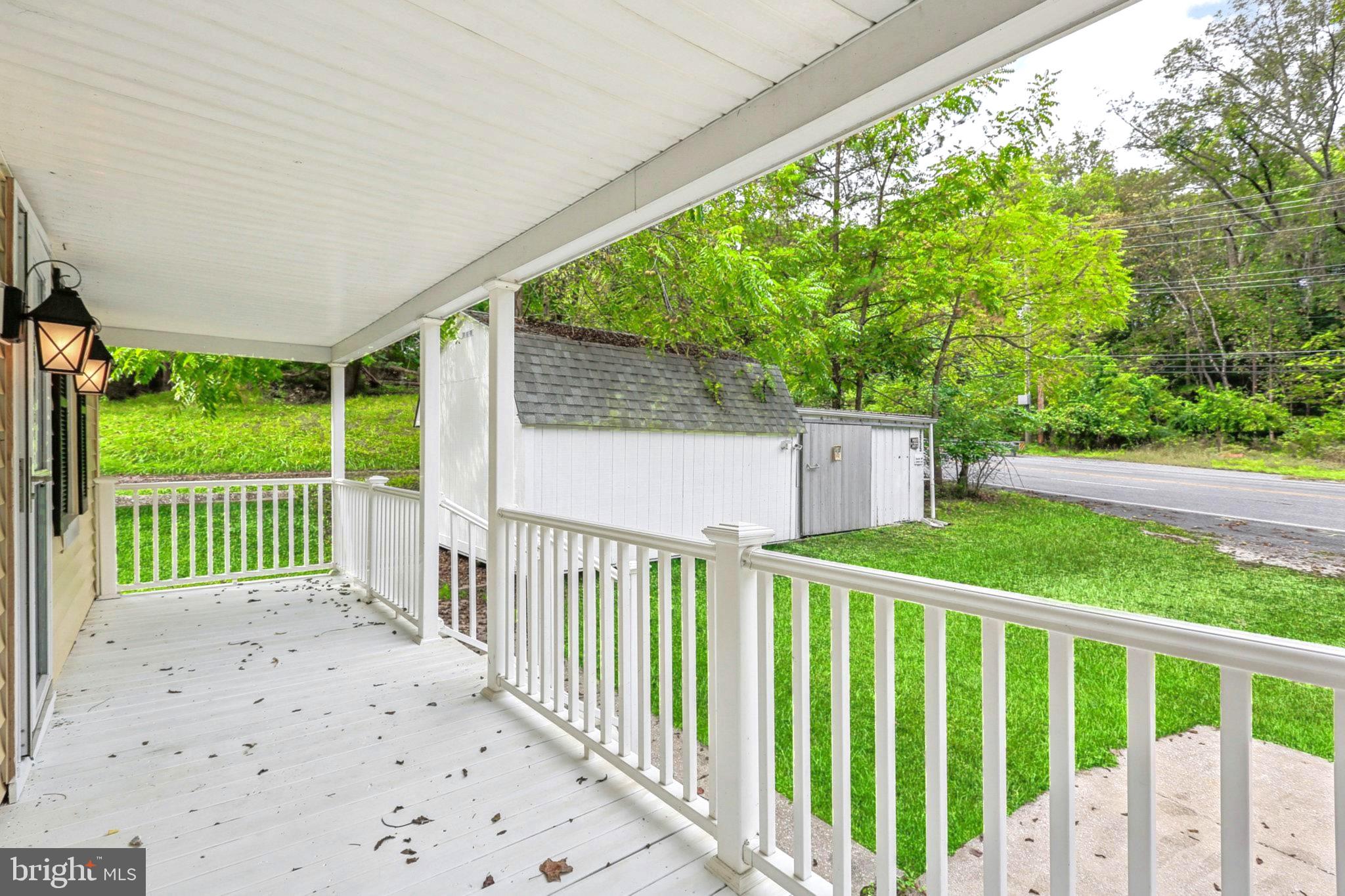 KINGSVILLE - Commercial Sale