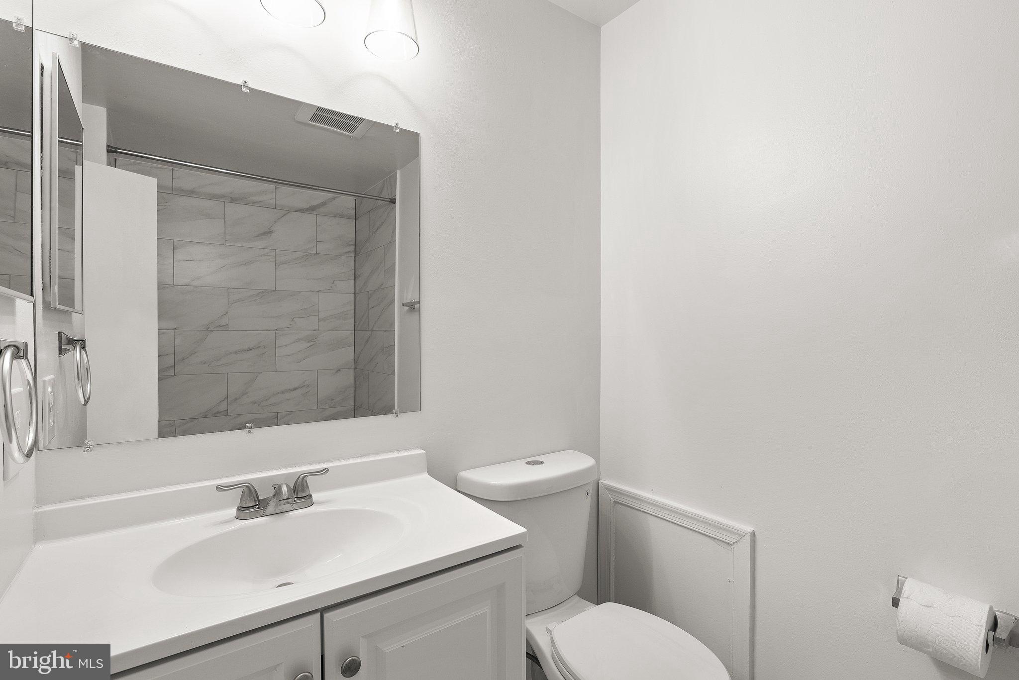 LONGMEAD - Residential Lease