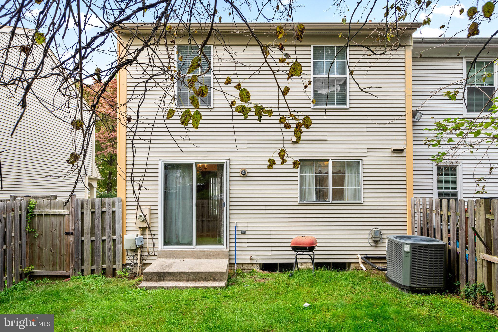 LONGMEAD - Residential Lease