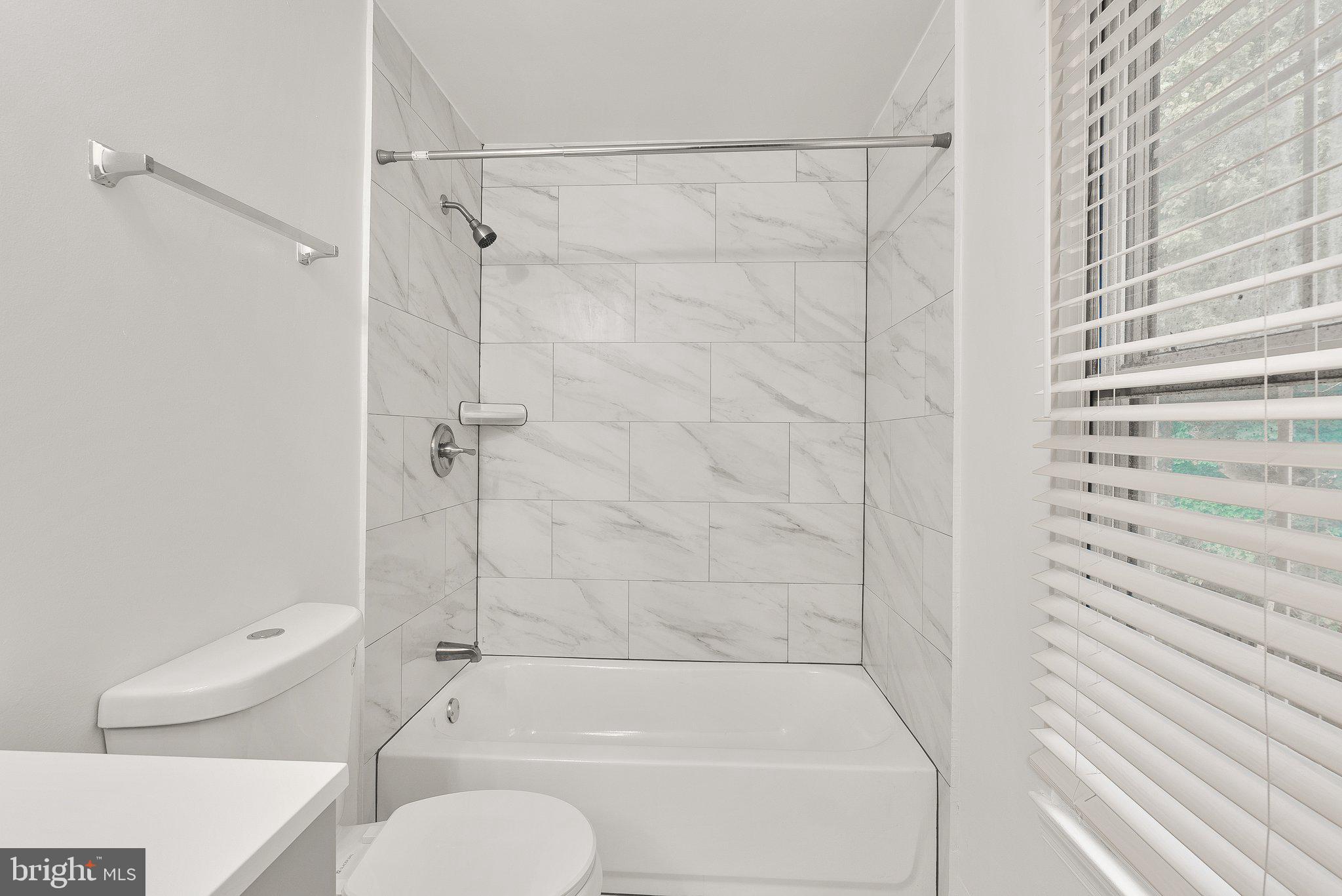 LONGMEAD - Residential Lease