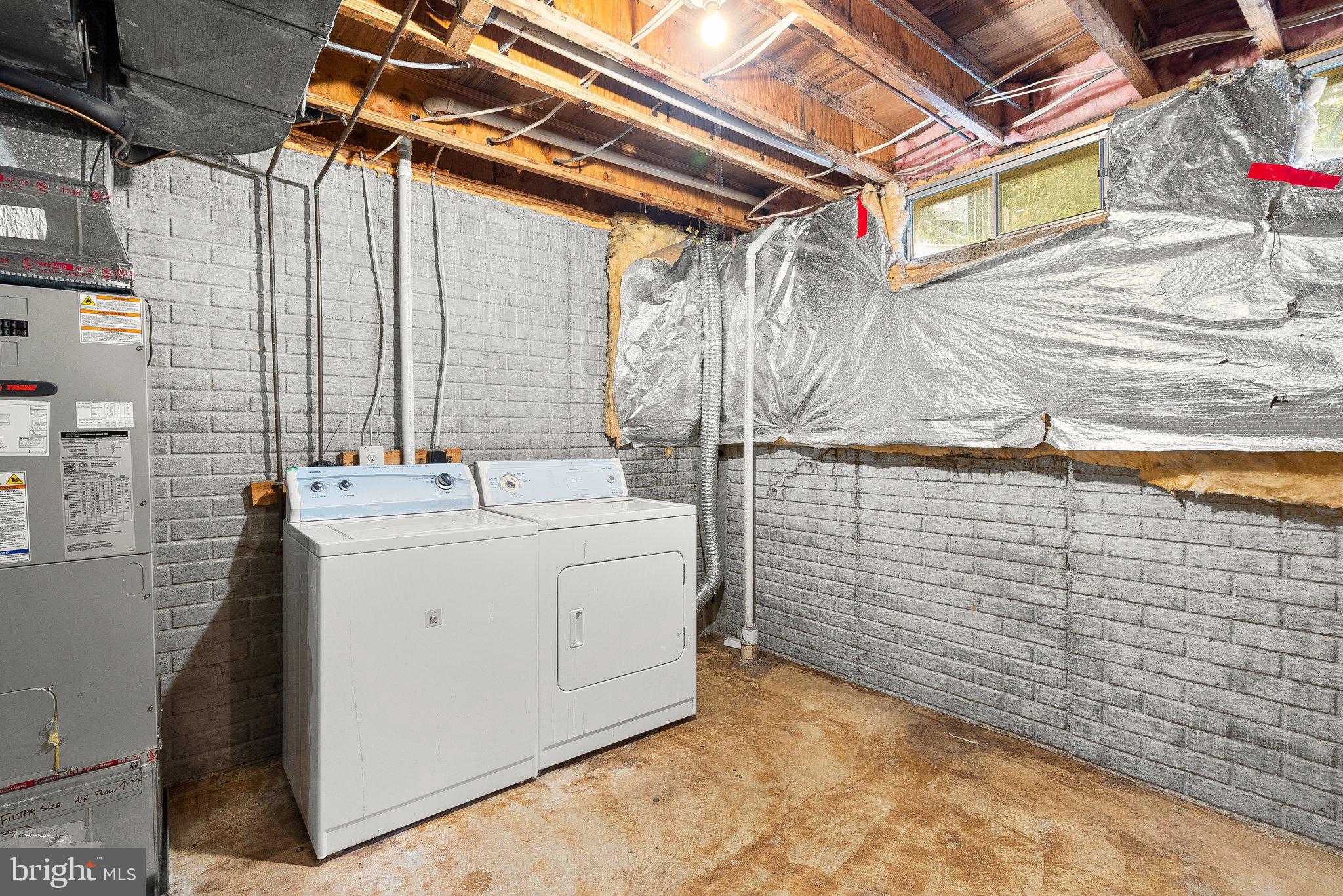 LONGMEAD - Residential Lease