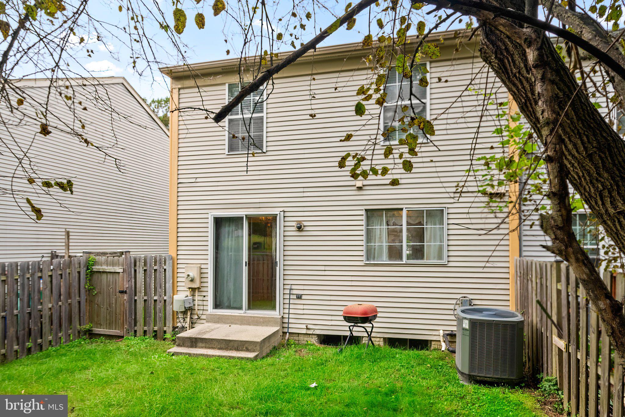 LONGMEAD - Residential Lease