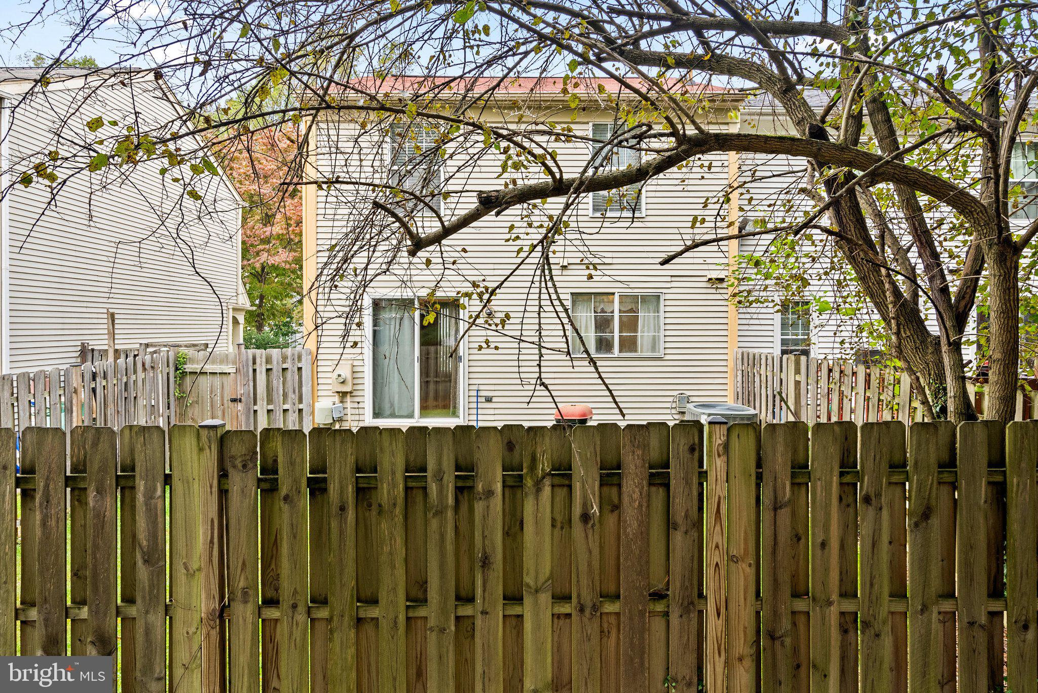 LONGMEAD - Residential Lease