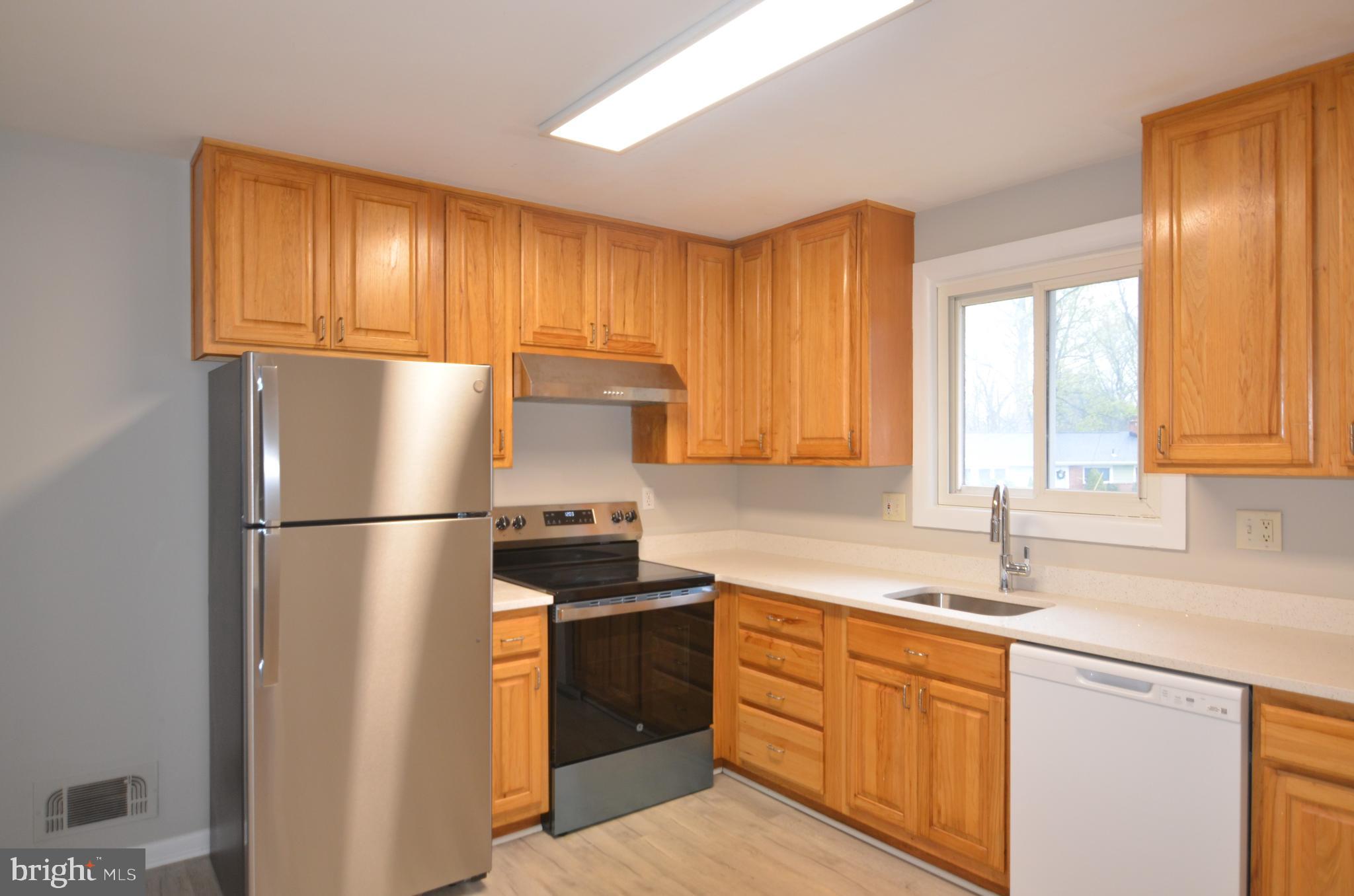 STONEYBROOK ESTATES - Residential Lease