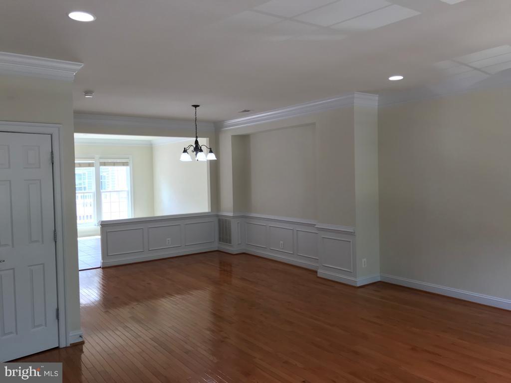 EAST GATE - Residential Lease