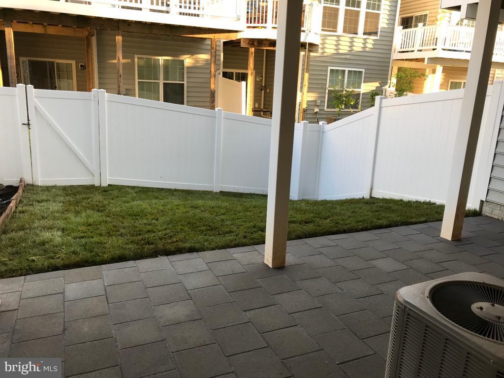 EAST GATE - Residential Lease