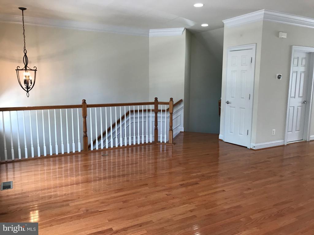 EAST GATE - Residential Lease