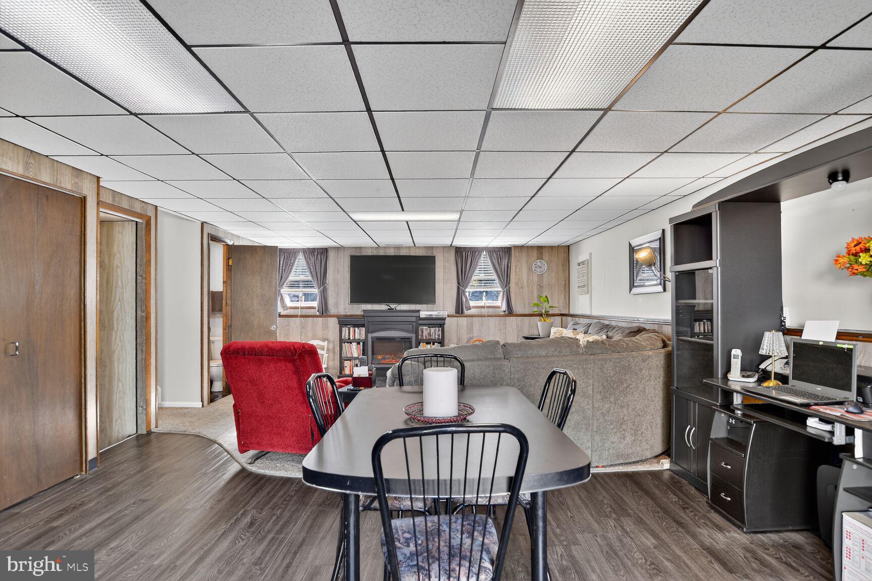 OAKHURST - Residential