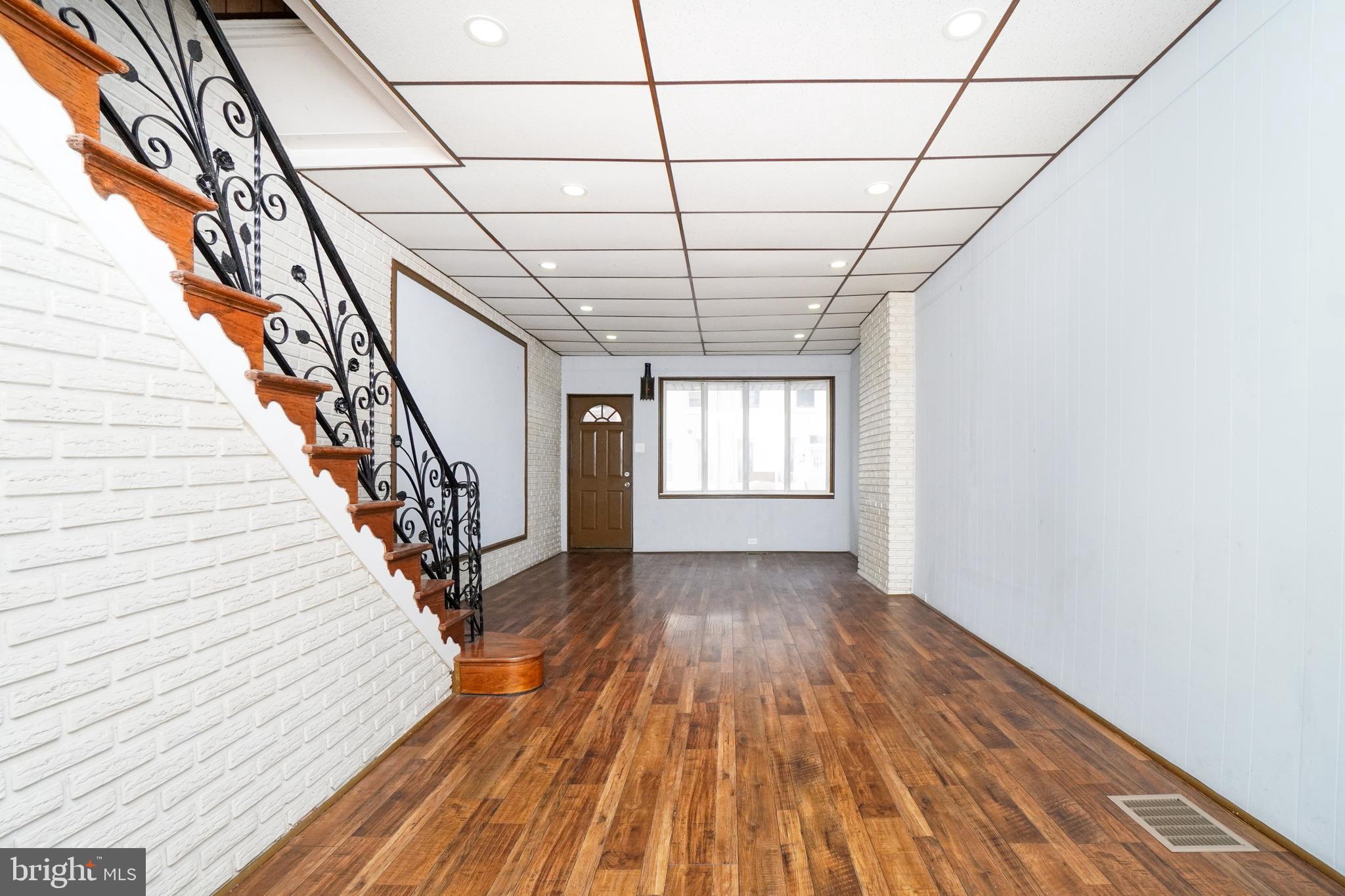 HARROWGATE - Residential