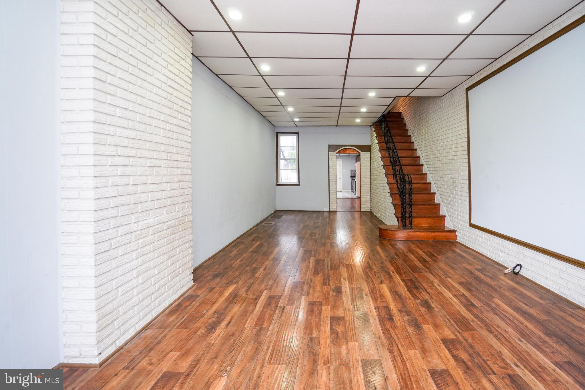 HARROWGATE - Residential