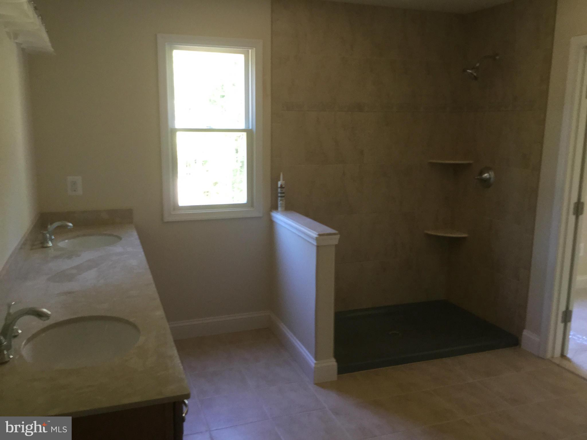 BIG CHESTNUT - Residential