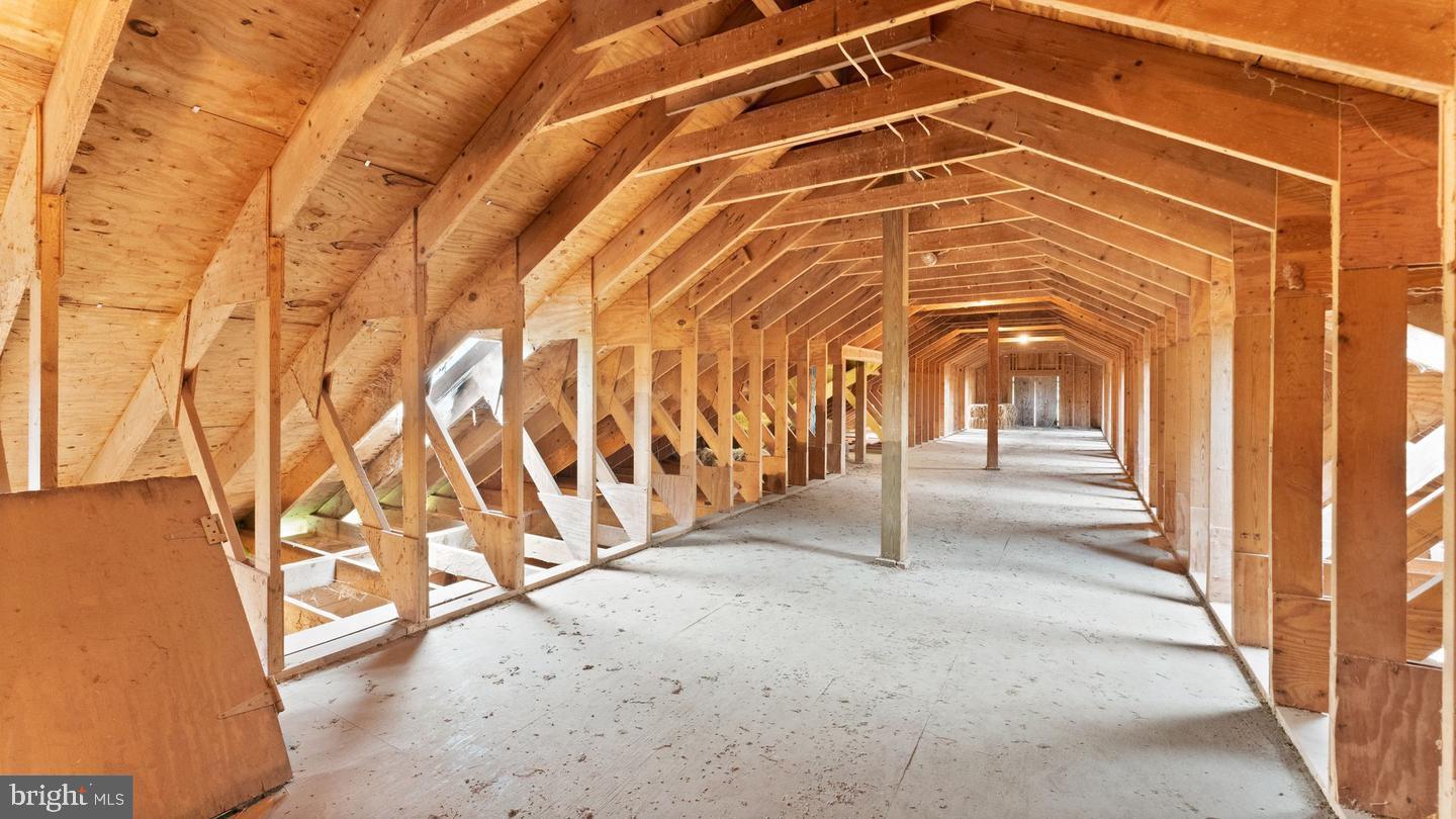 BUCKHALL - Residential