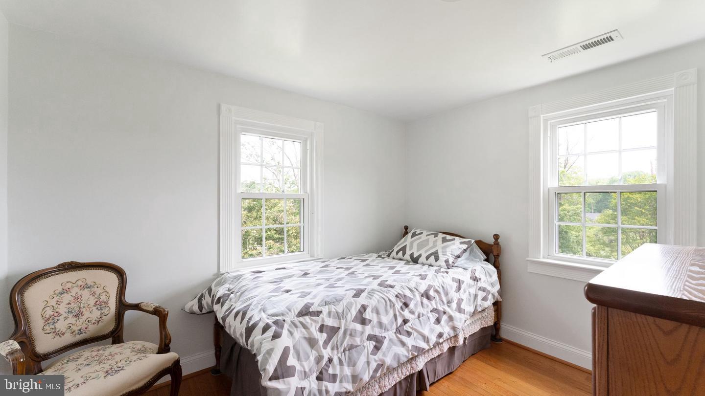 BUCKHALL - Residential