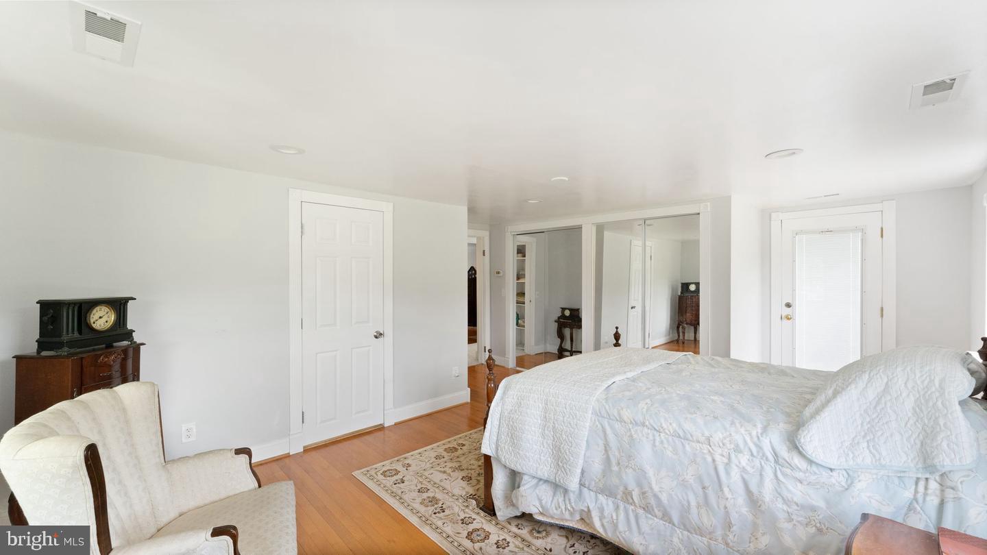 BUCKHALL - Residential