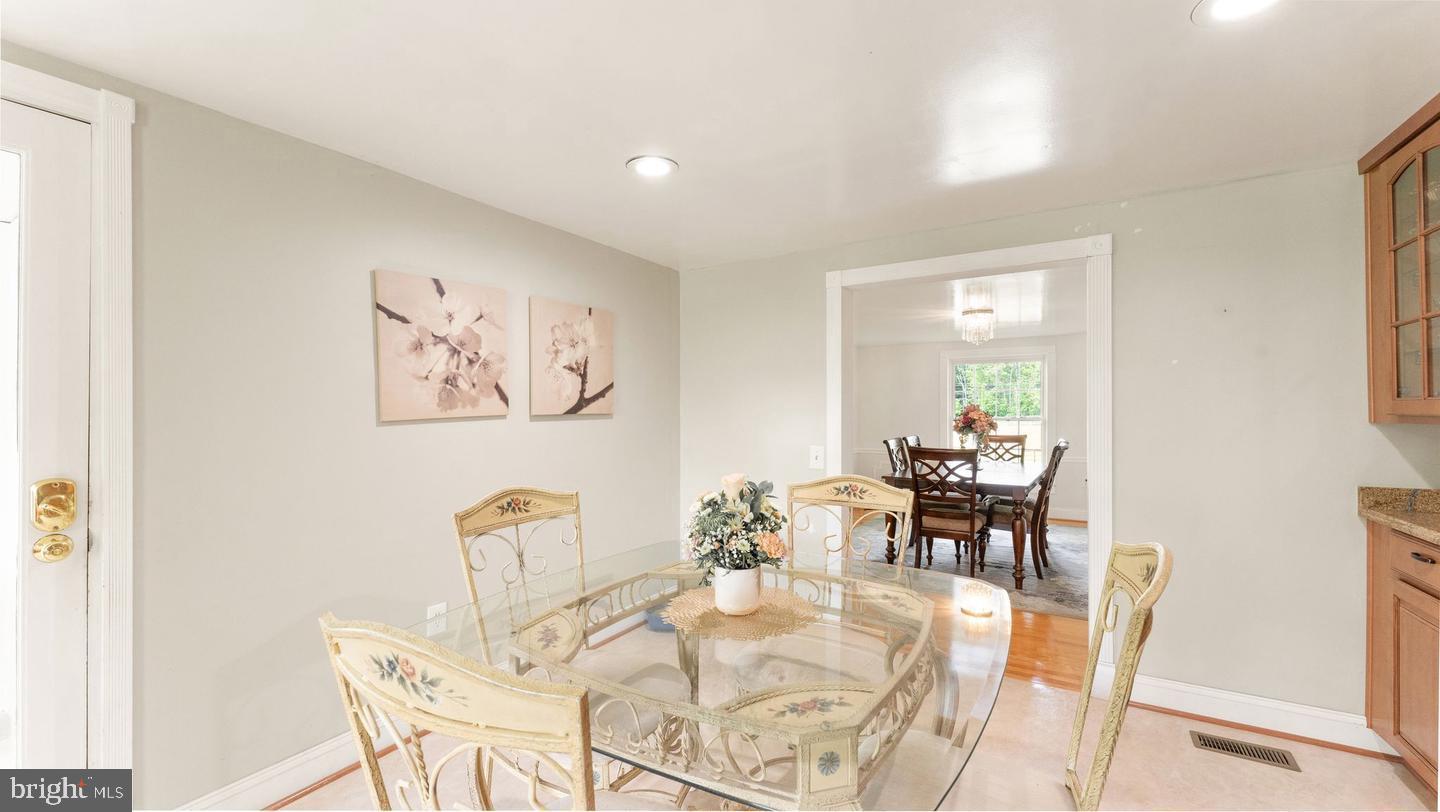 BUCKHALL - Residential