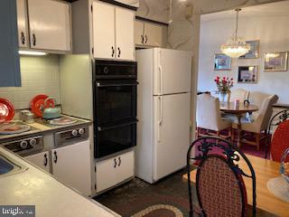 FOX CHASE - Residential