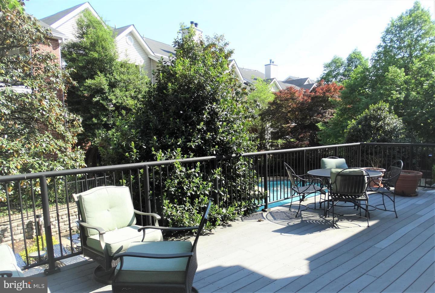 POINTE AT PARK CENTER - Residential Lease