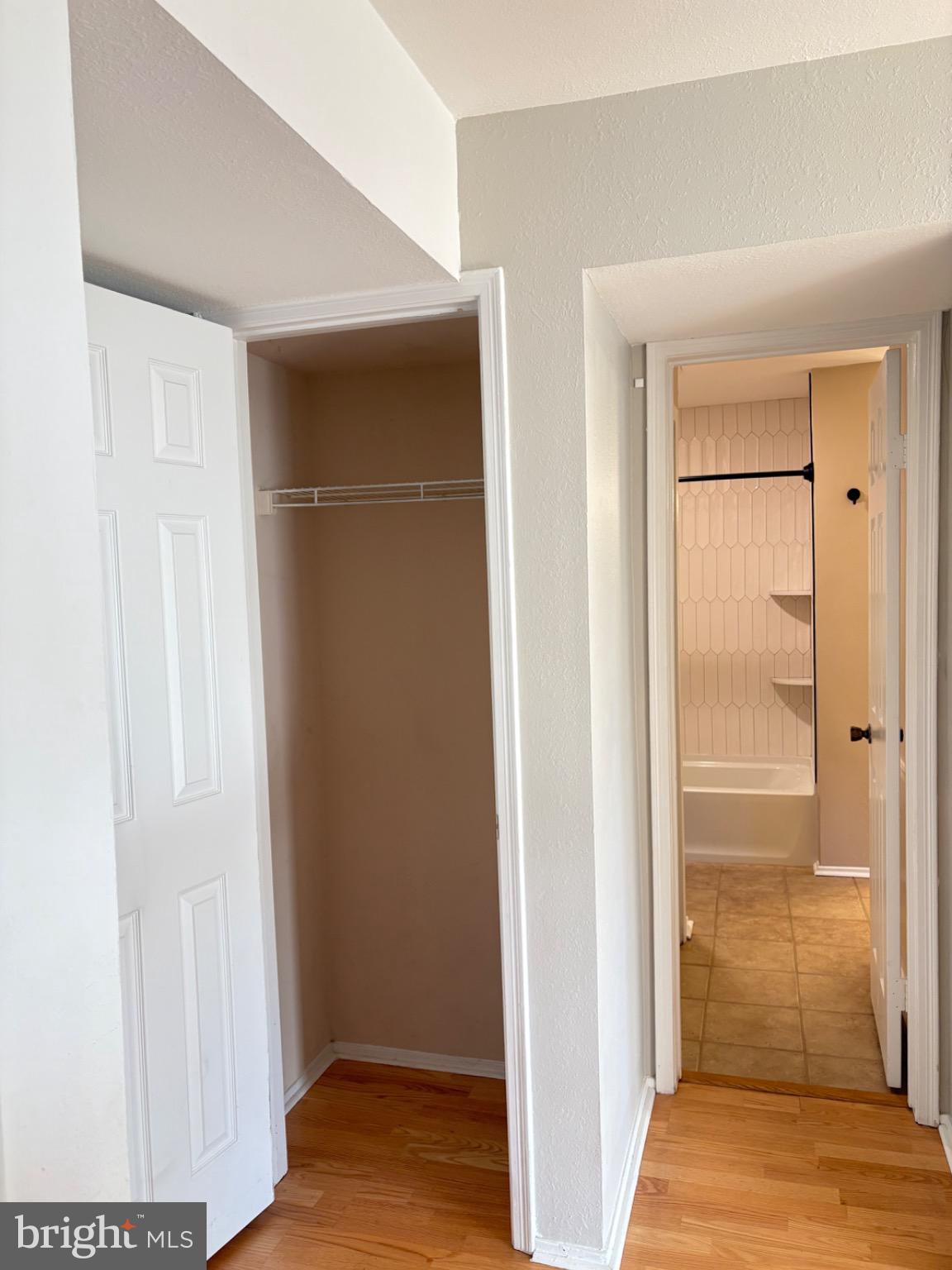 POINTE AT PARK CENTER - Residential Lease