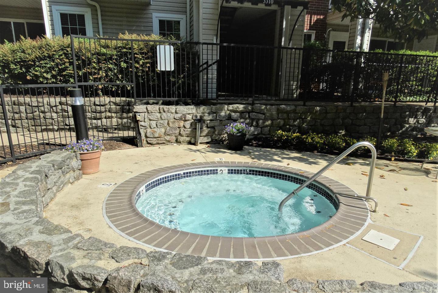 POINTE AT PARK CENTER - Residential Lease