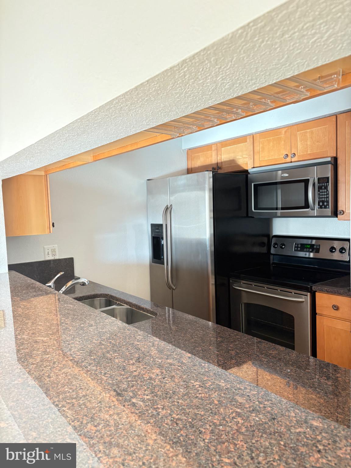 POINTE AT PARK CENTER - Residential Lease