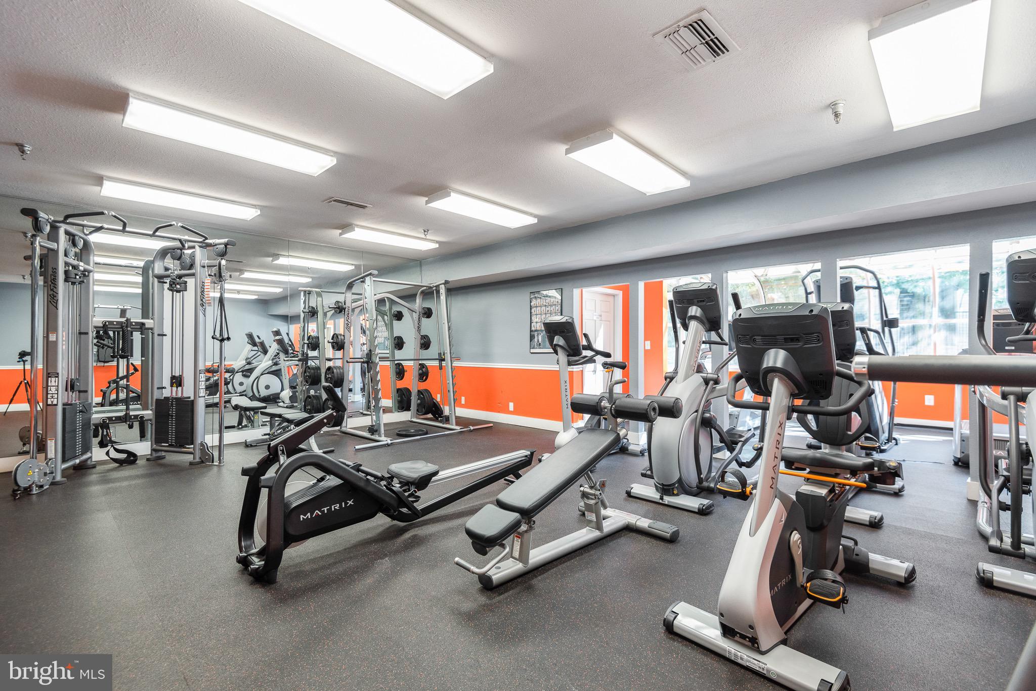 POINTE AT PARK CENTER - Residential Lease