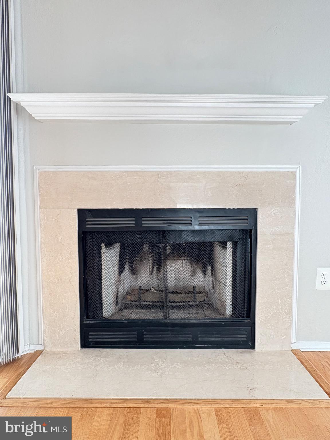 POINTE AT PARK CENTER - Residential Lease