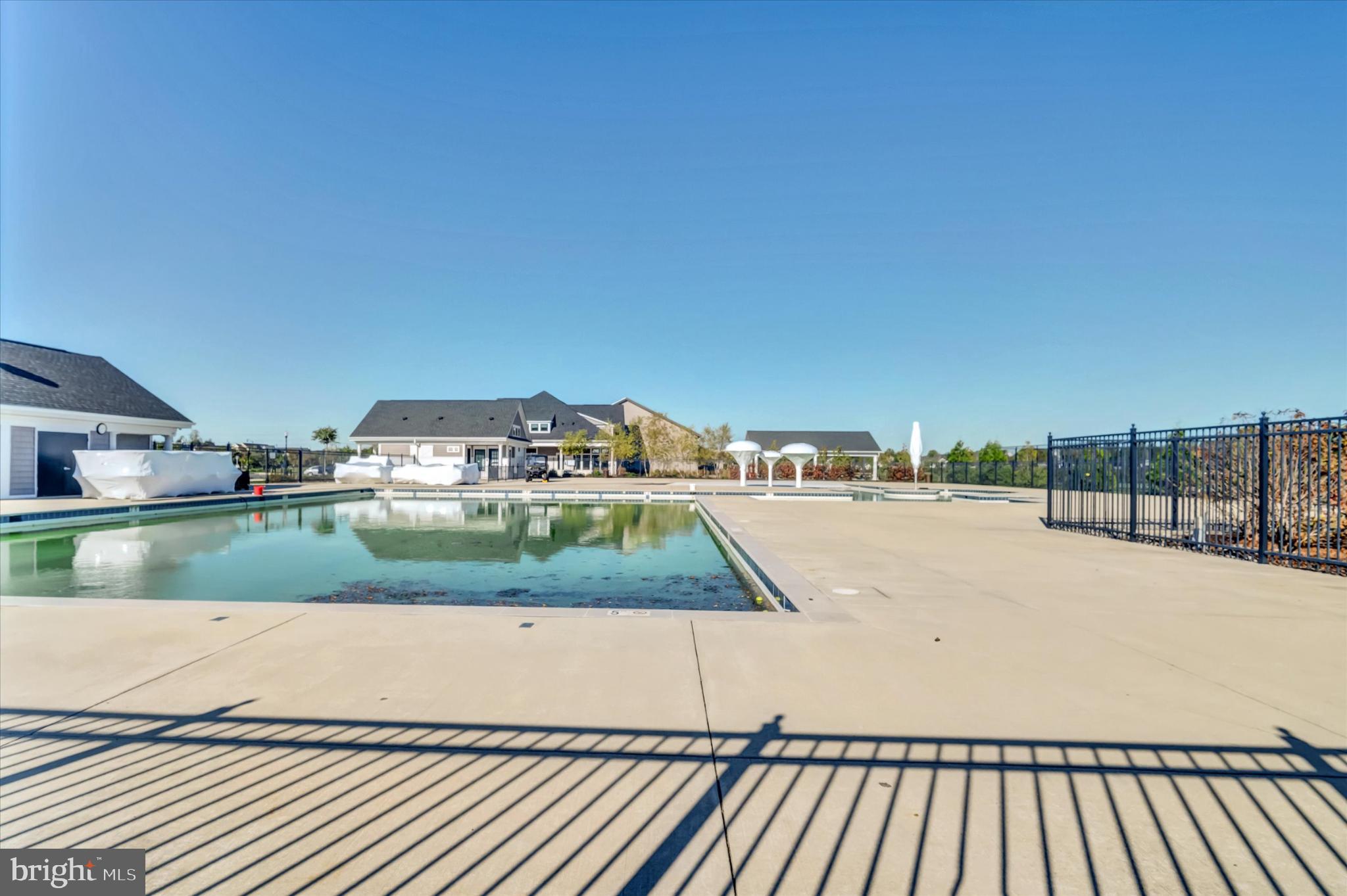 TWO RIVERS - Residential