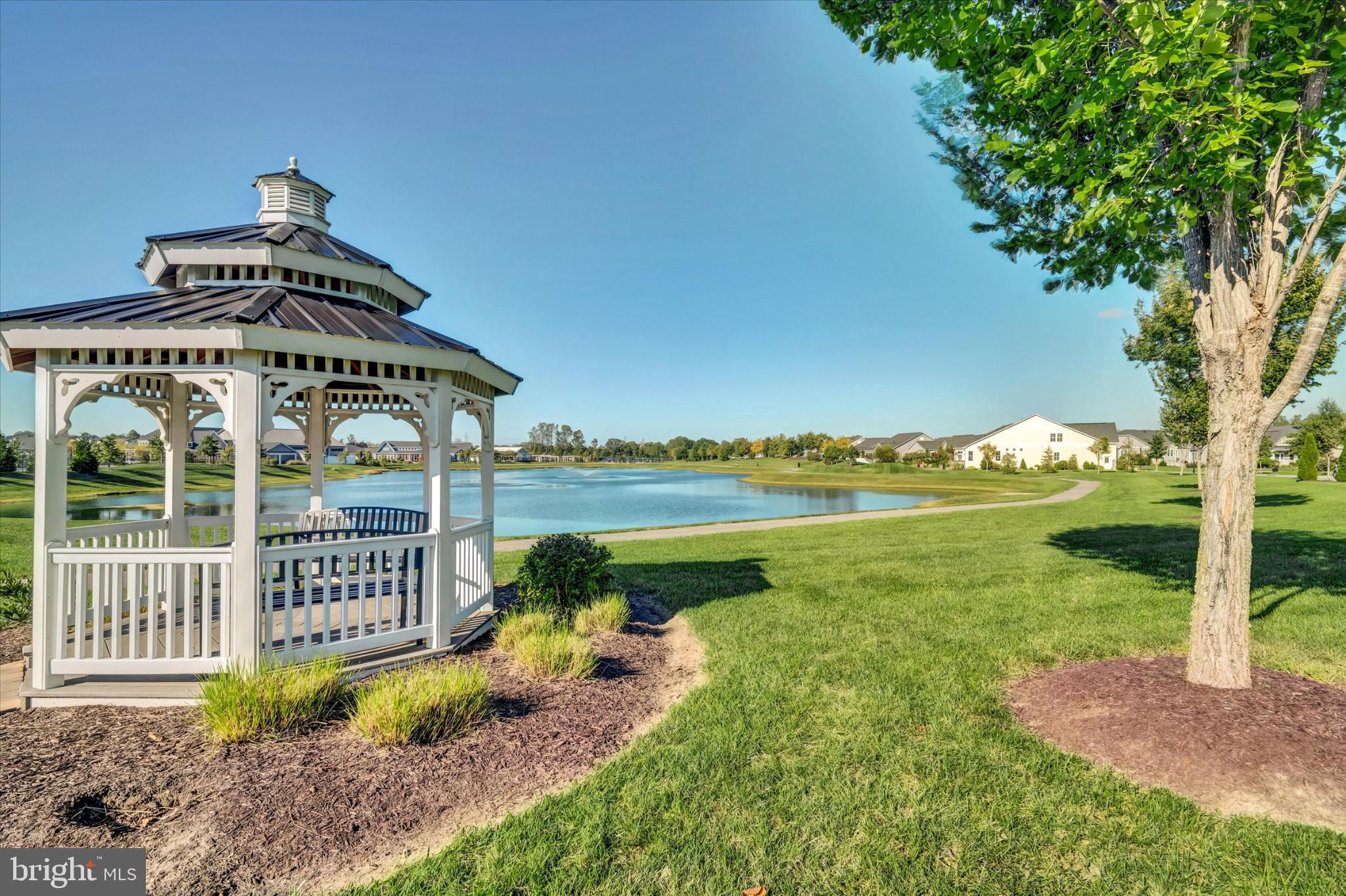 TWO RIVERS - Residential