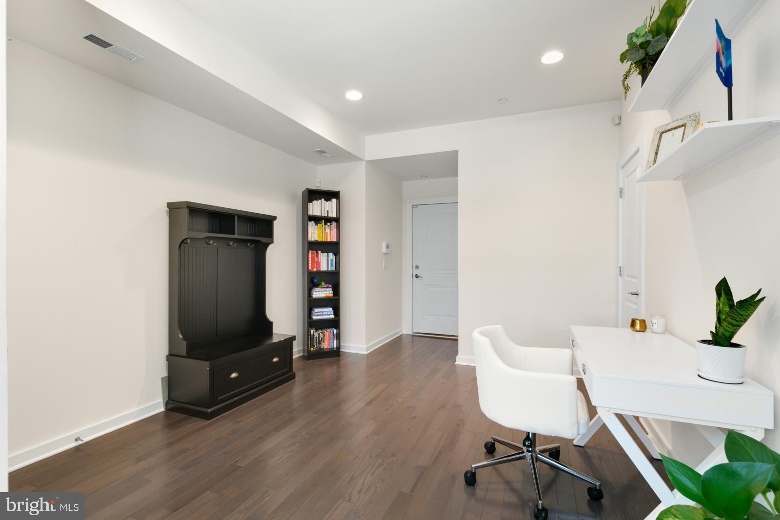 OLDE KENSINGTON - Residential