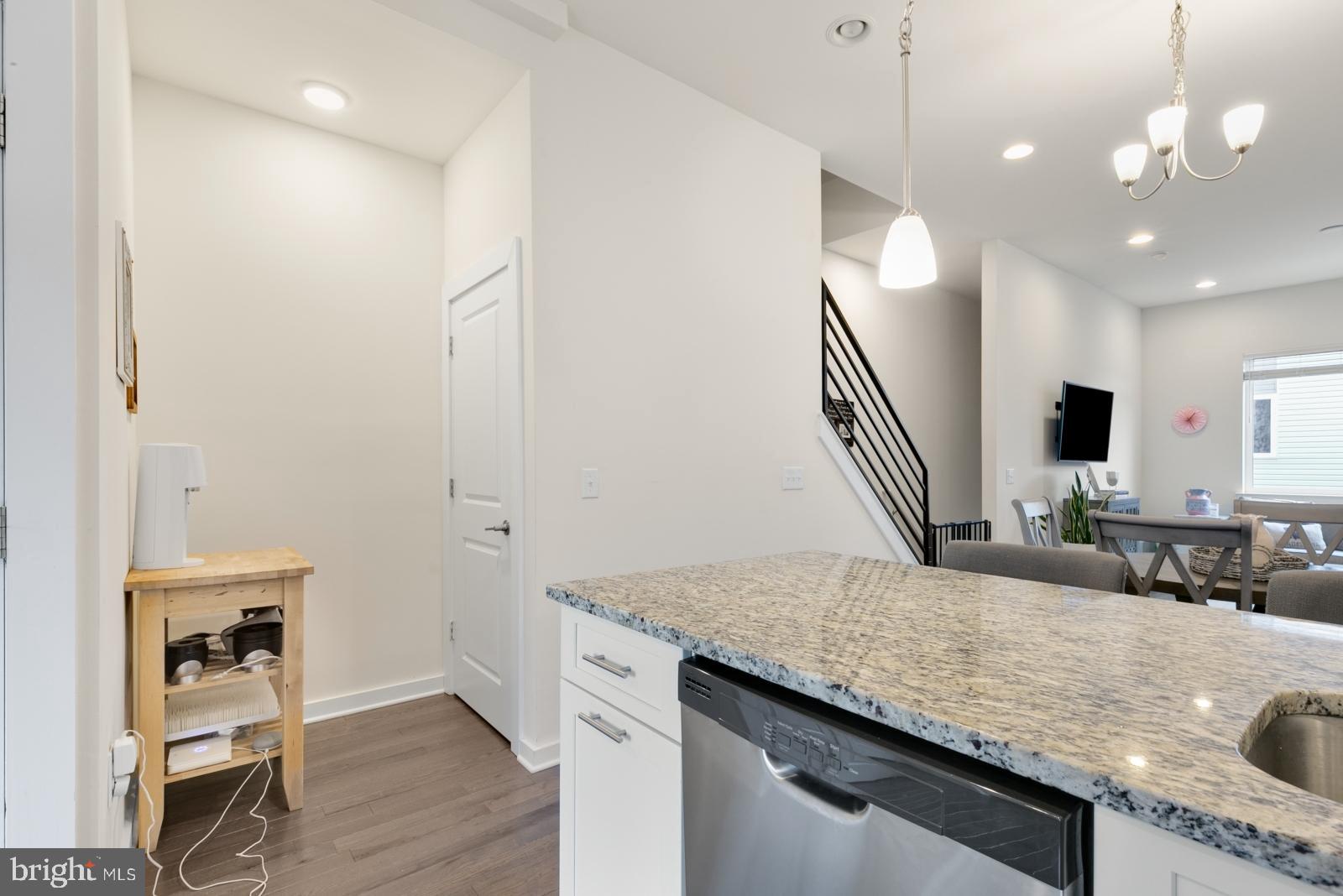 OLDE KENSINGTON - Residential