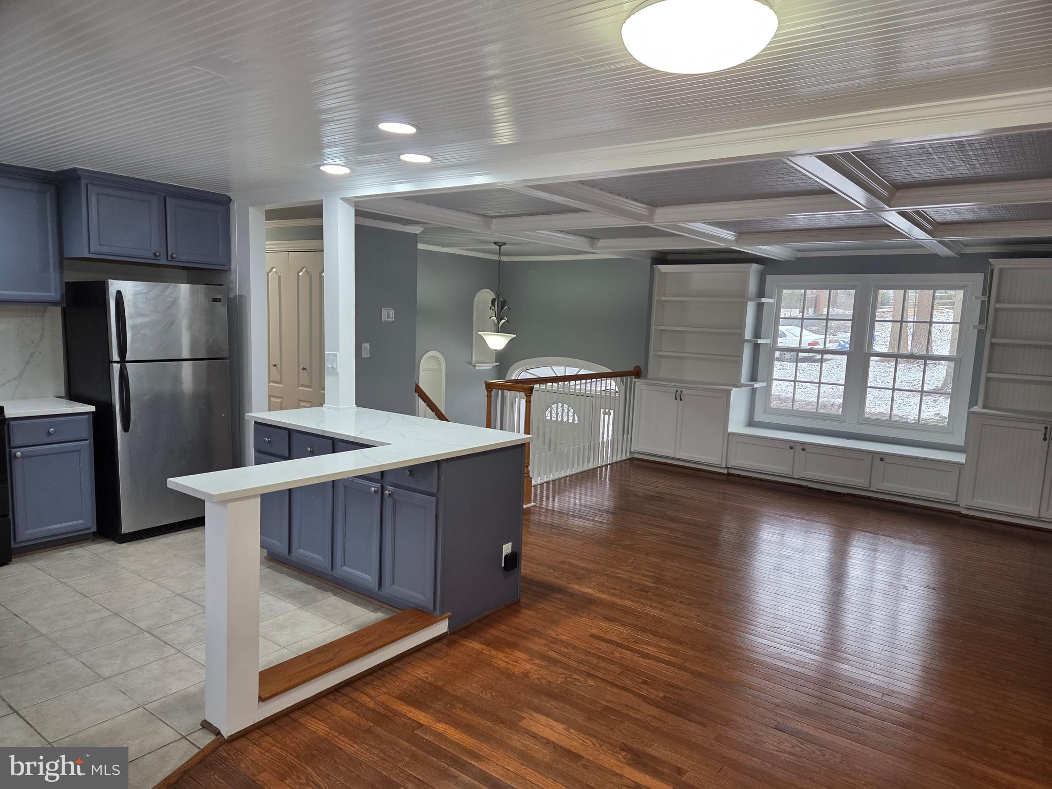 WALTON - Residential