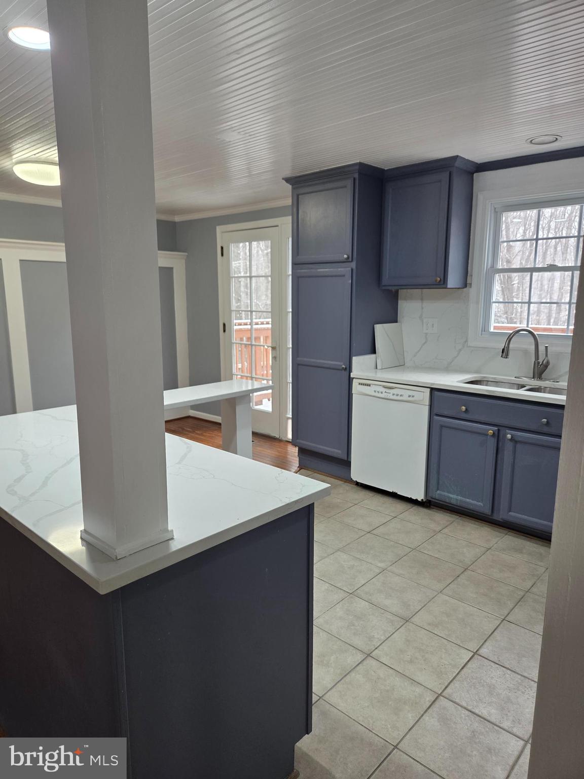 WALTON - Residential