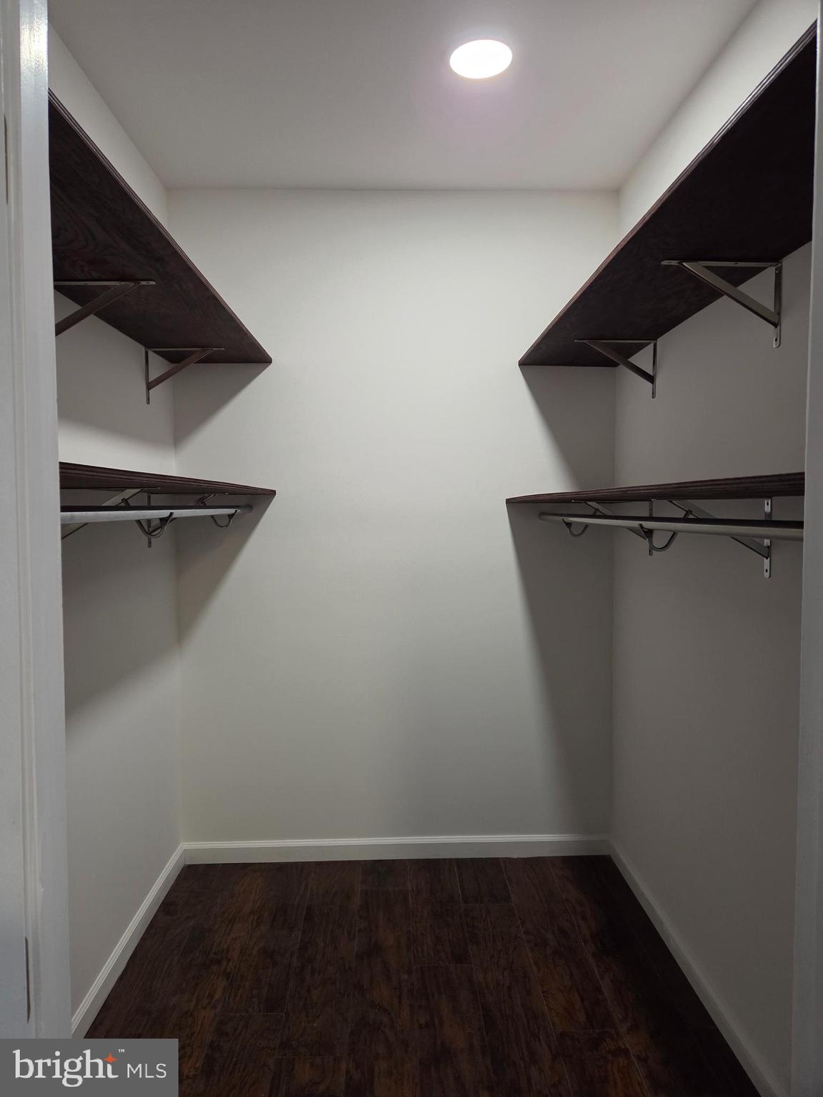 WALTON - Residential