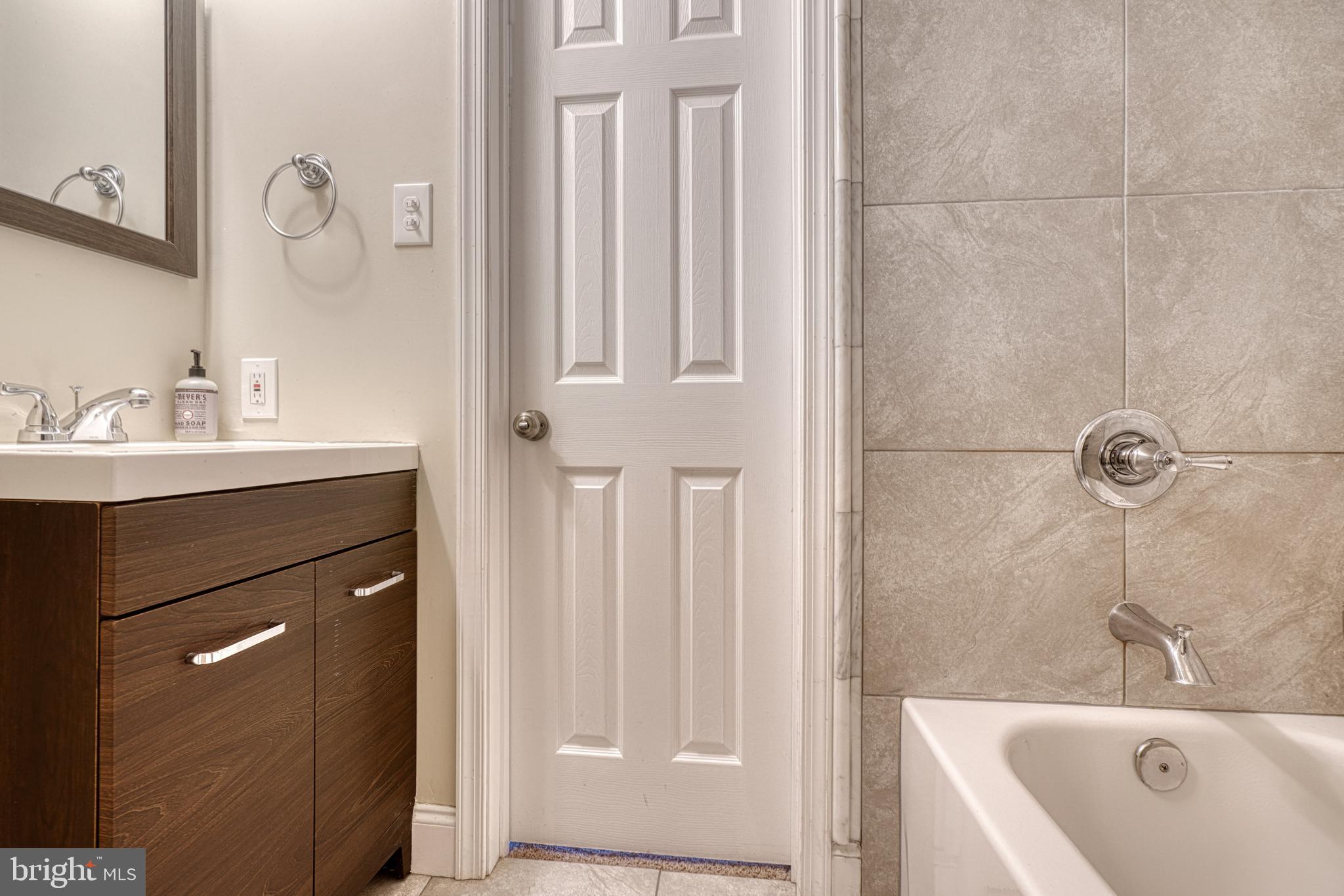 CARROLL PARK MANOR - Residential