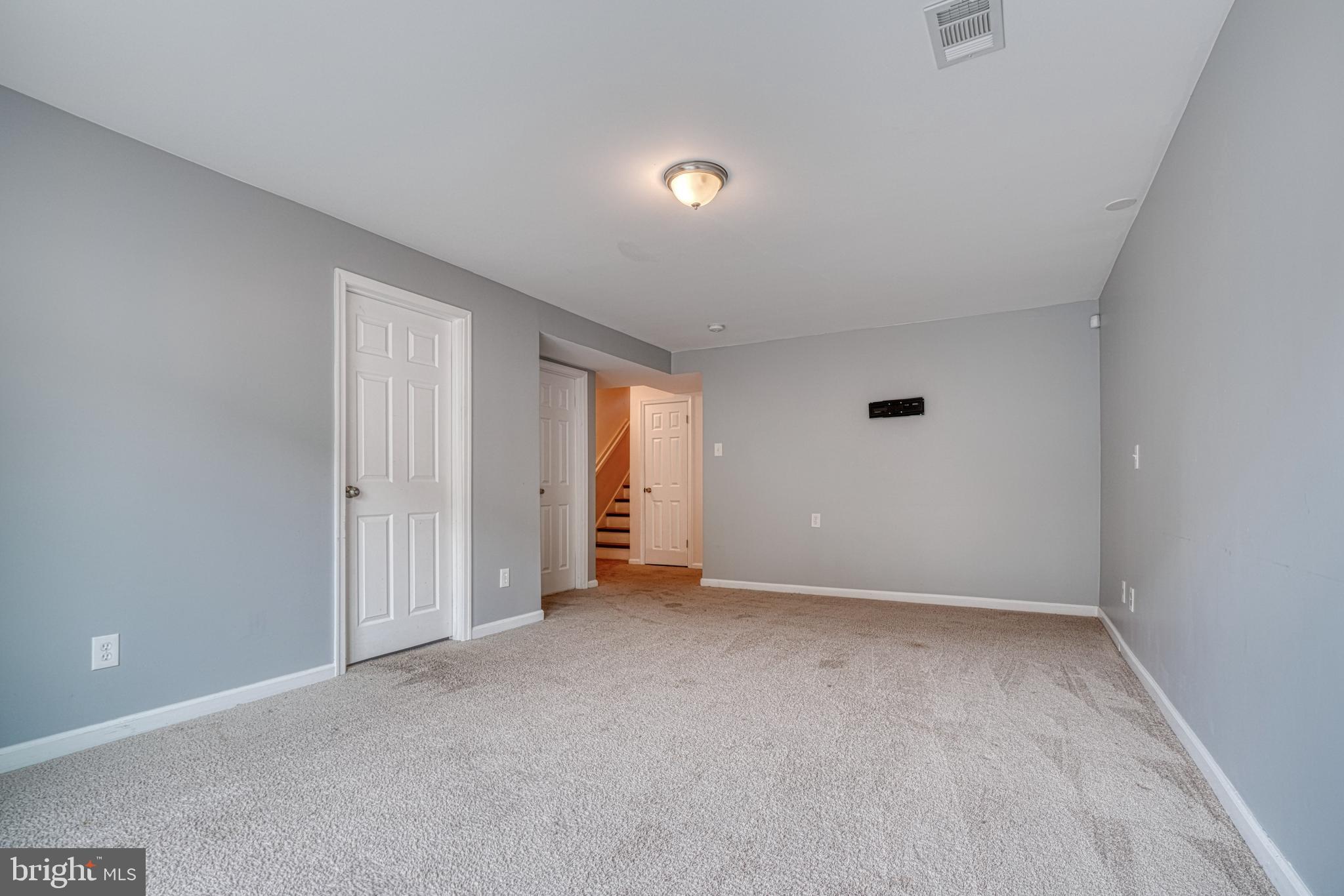 CARROLL PARK MANOR - Residential