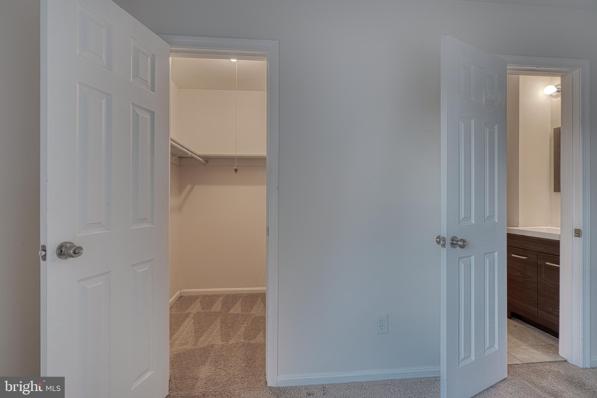 CARROLL PARK MANOR - Residential