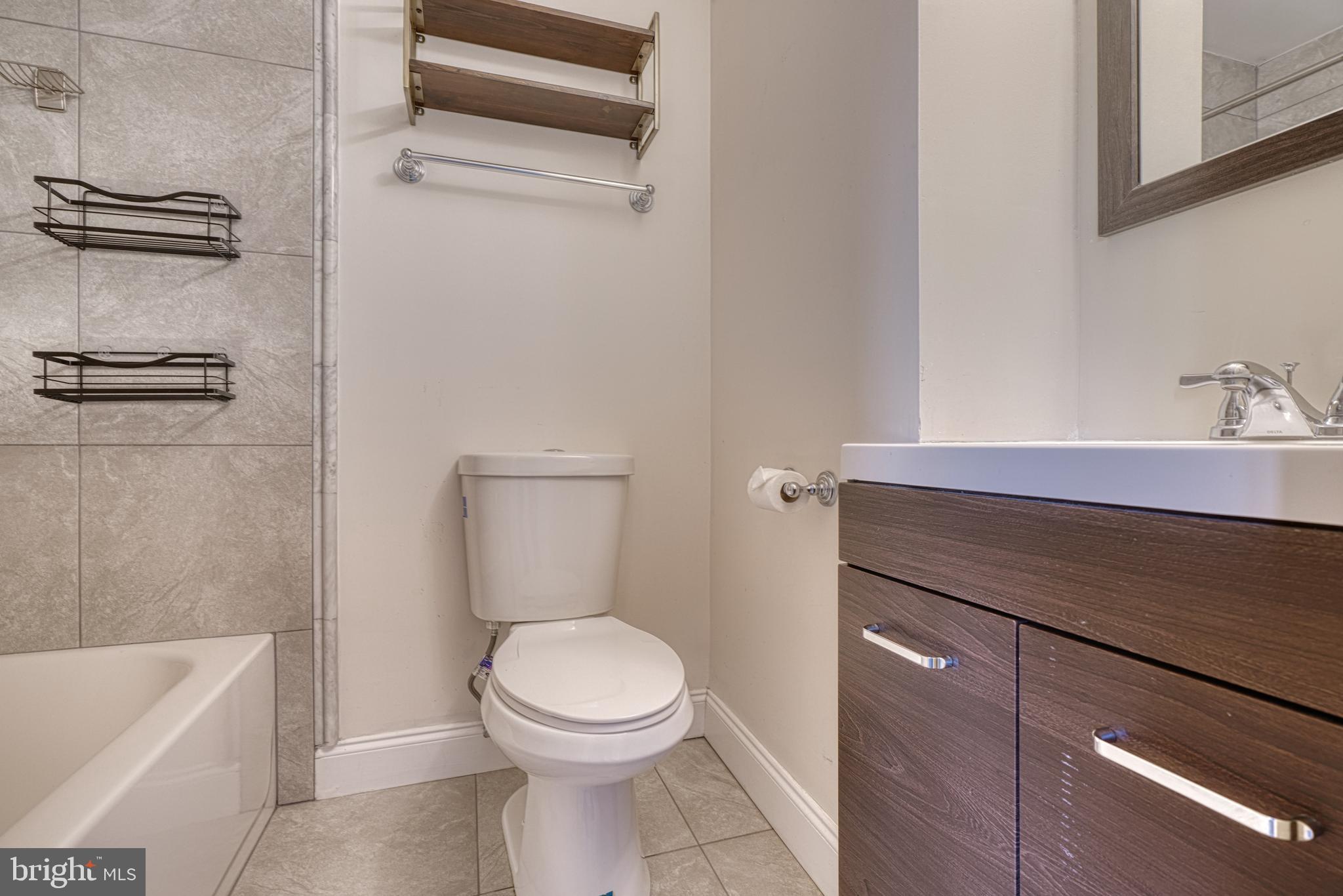 CARROLL PARK MANOR - Residential