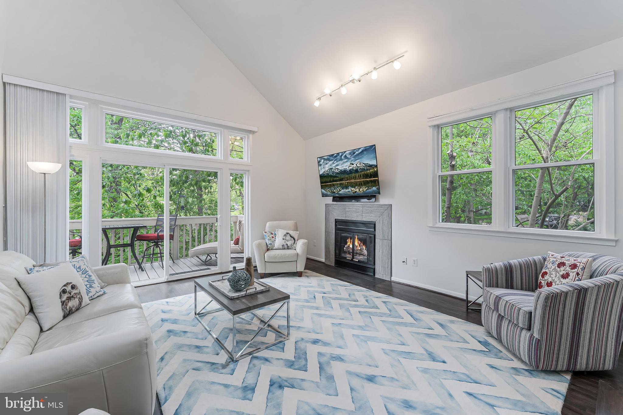 MALLARDS LANDING - Residential