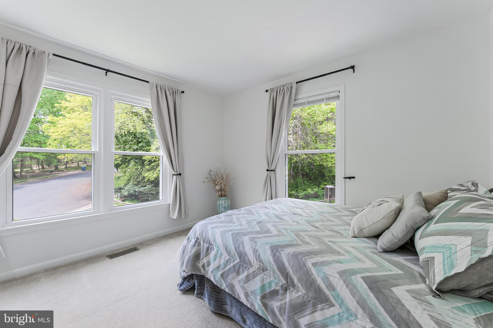 MALLARDS LANDING - Residential