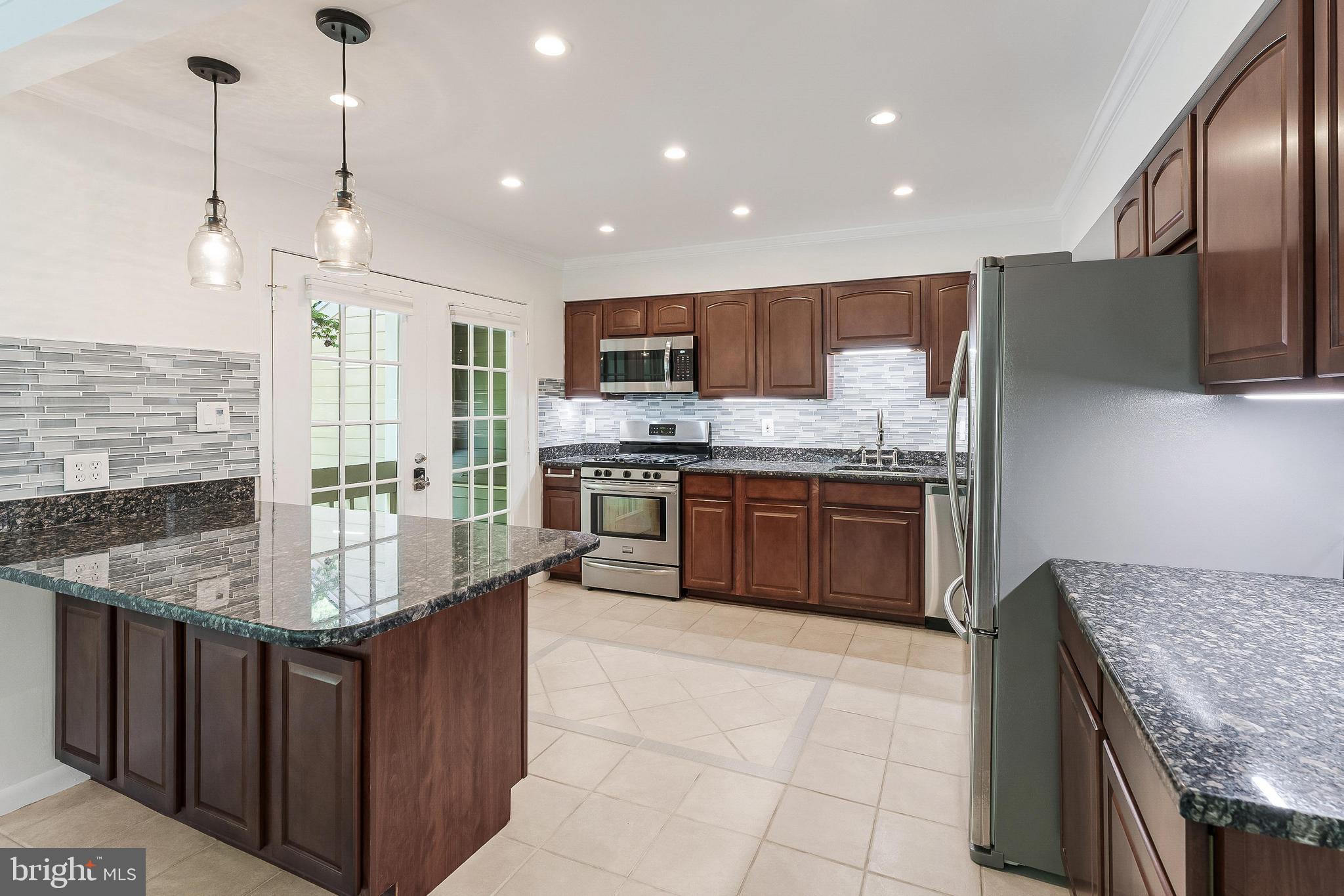 MALLARDS LANDING - Residential