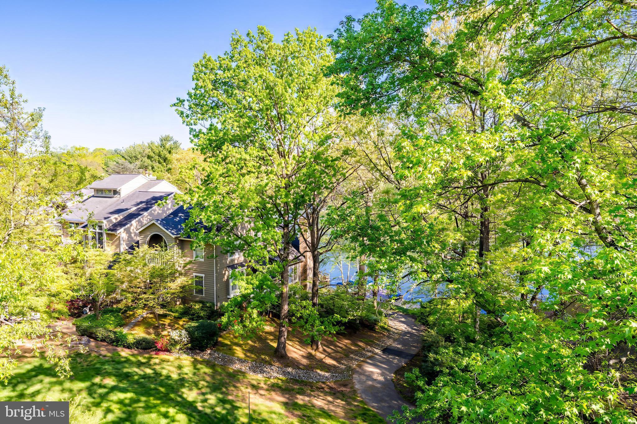 MALLARDS LANDING - Residential