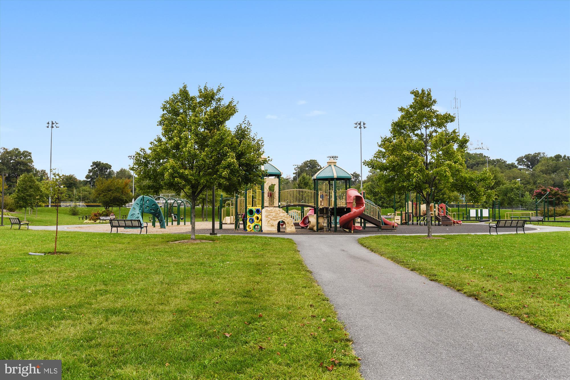 KING FARM IRVINGTON - Residential