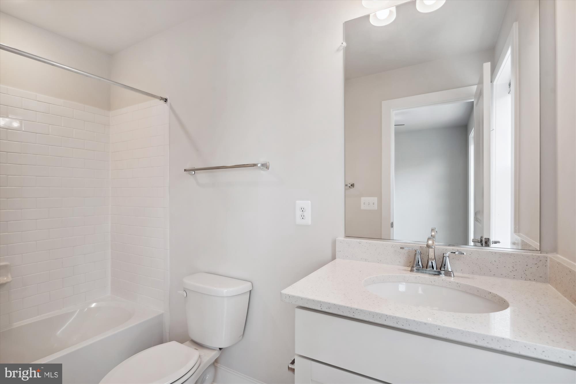 KING FARM IRVINGTON - Residential