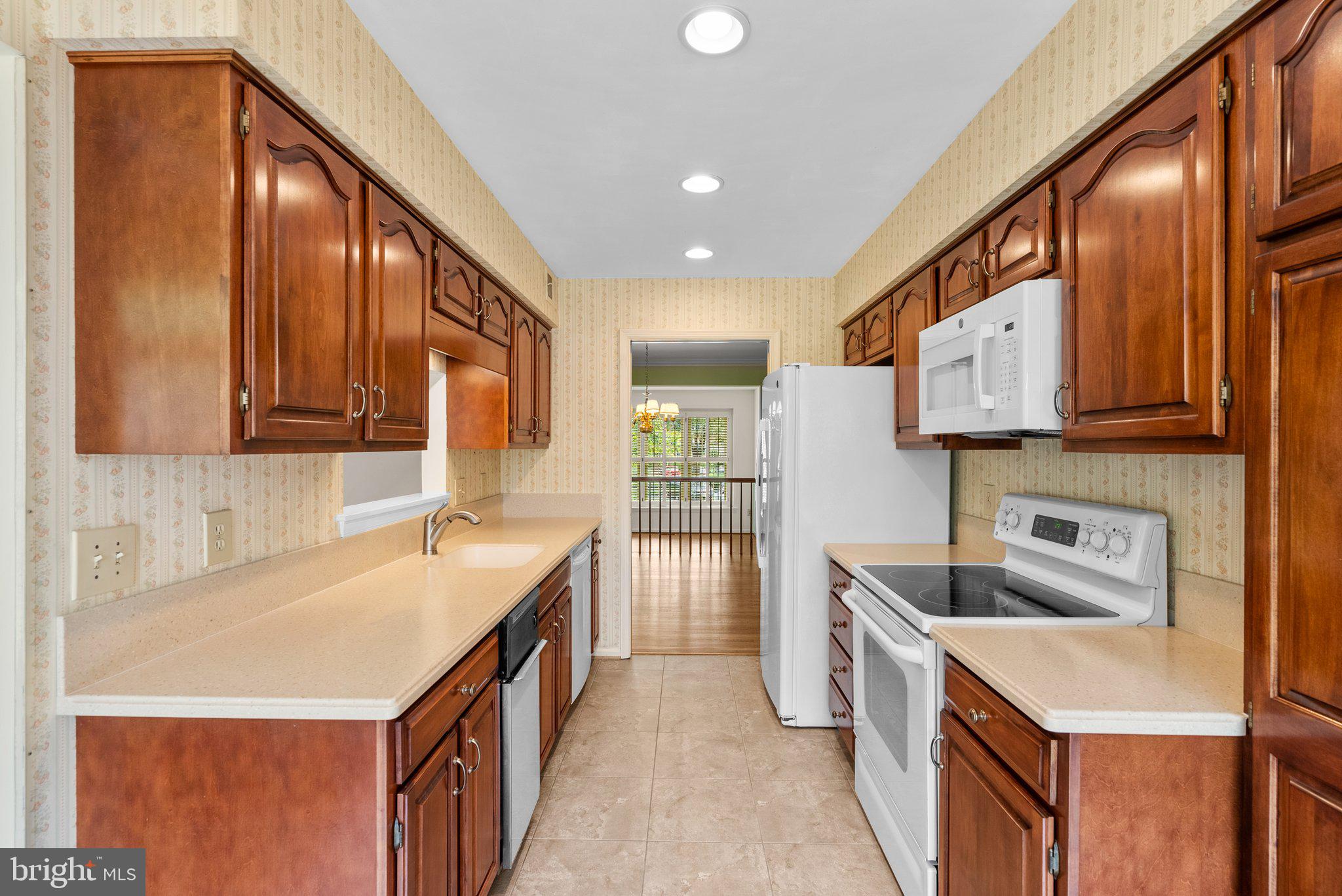 TUCKERMAN STATION - Residential Lease