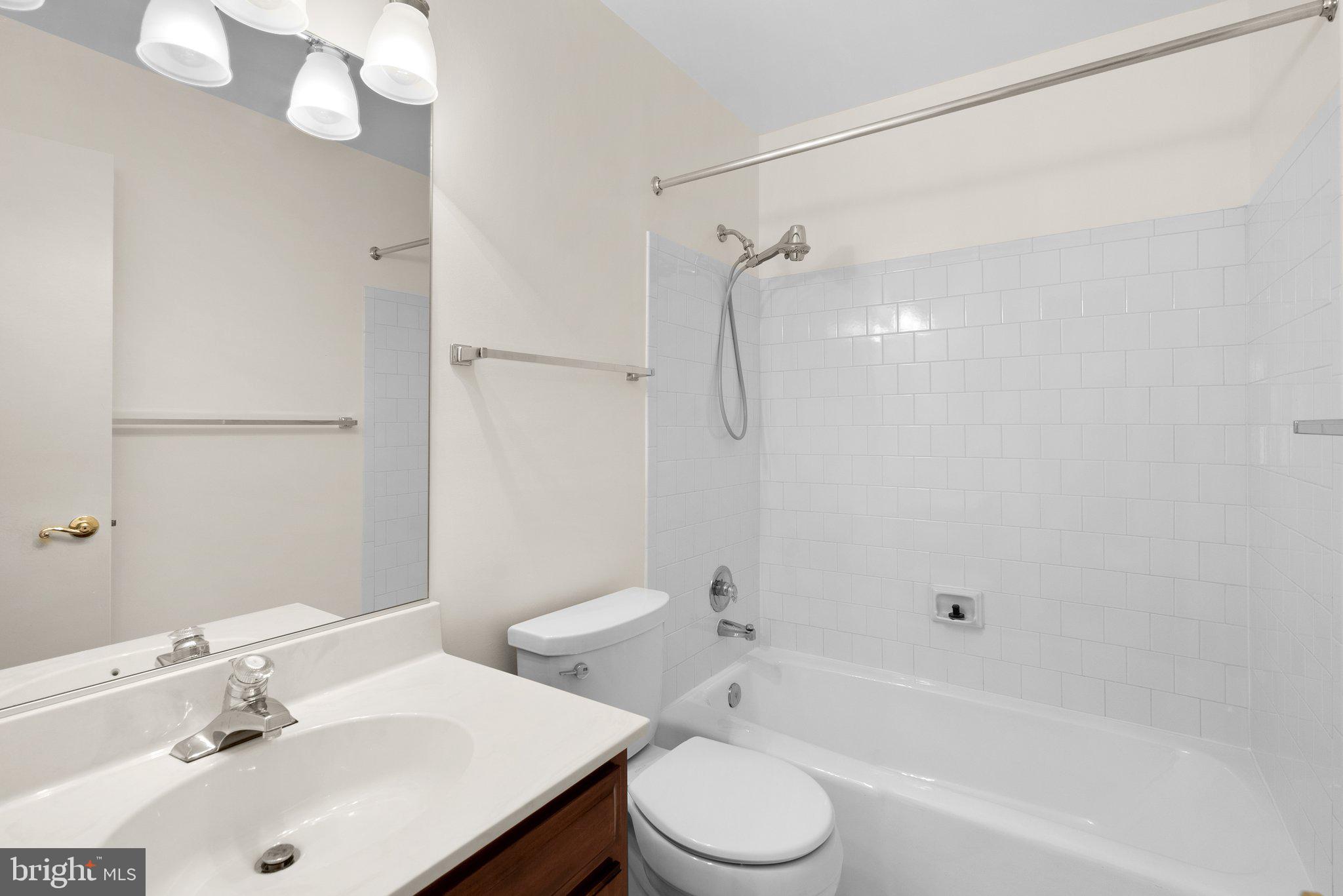 TUCKERMAN STATION - Residential Lease