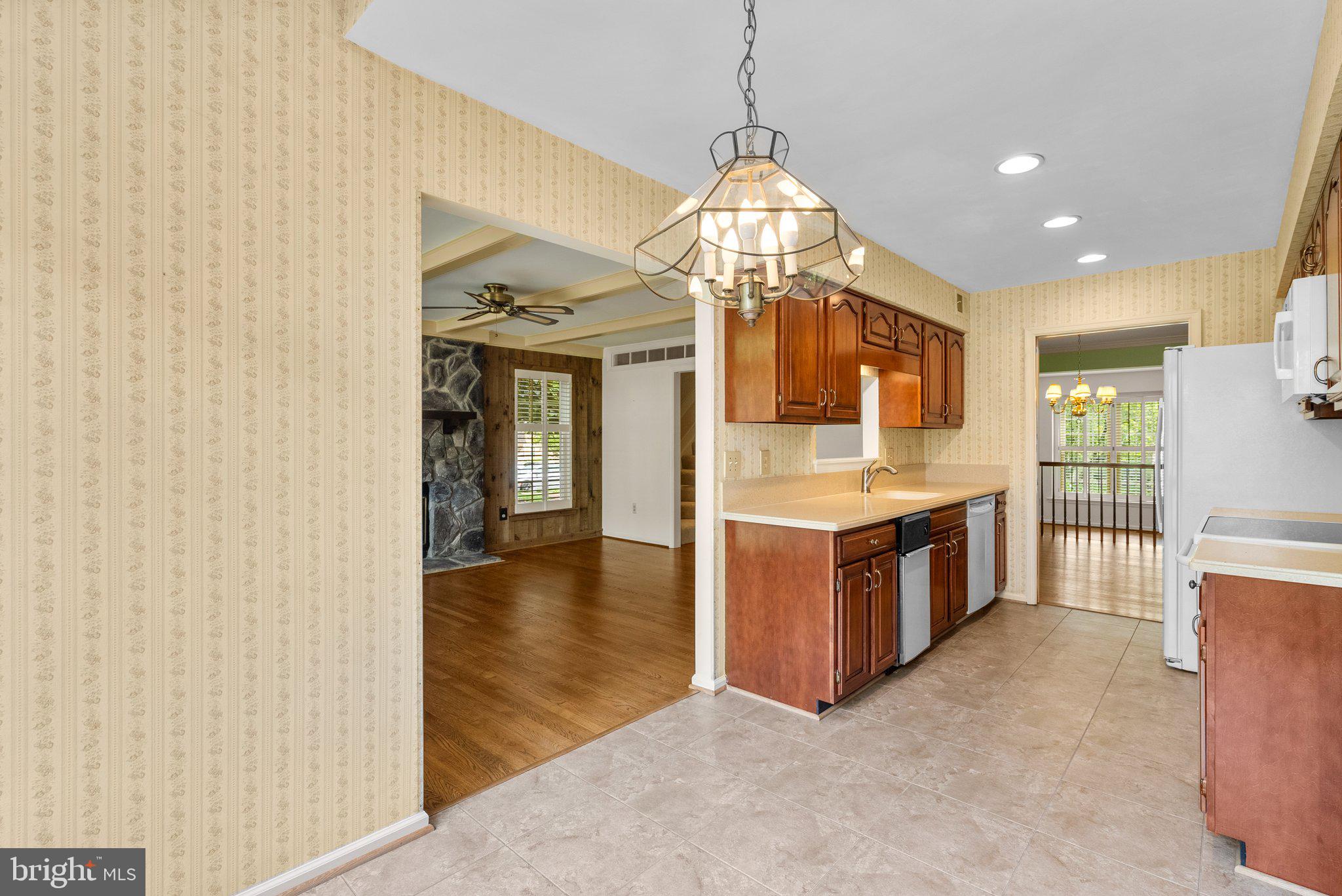 TUCKERMAN STATION - Residential Lease