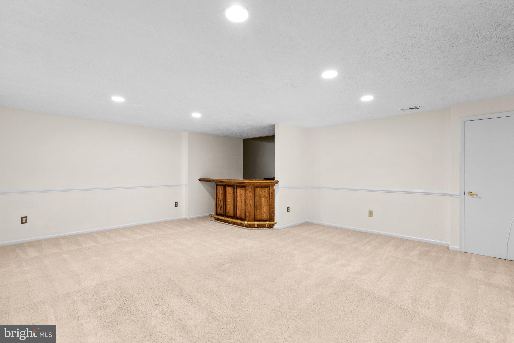 TUCKERMAN STATION - Residential Lease