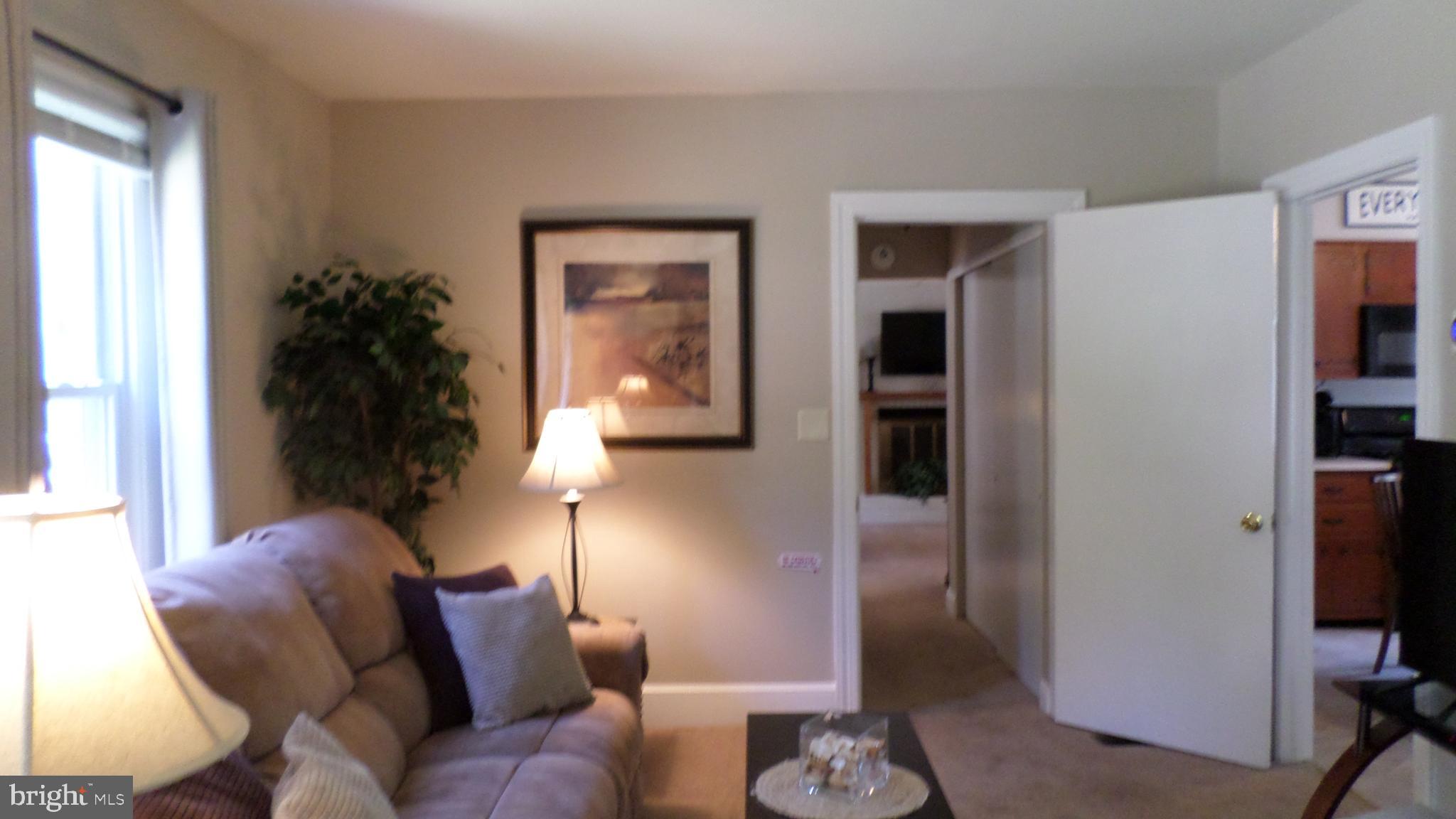 TOWN OF COLONIAL BEACH - Residential Lease