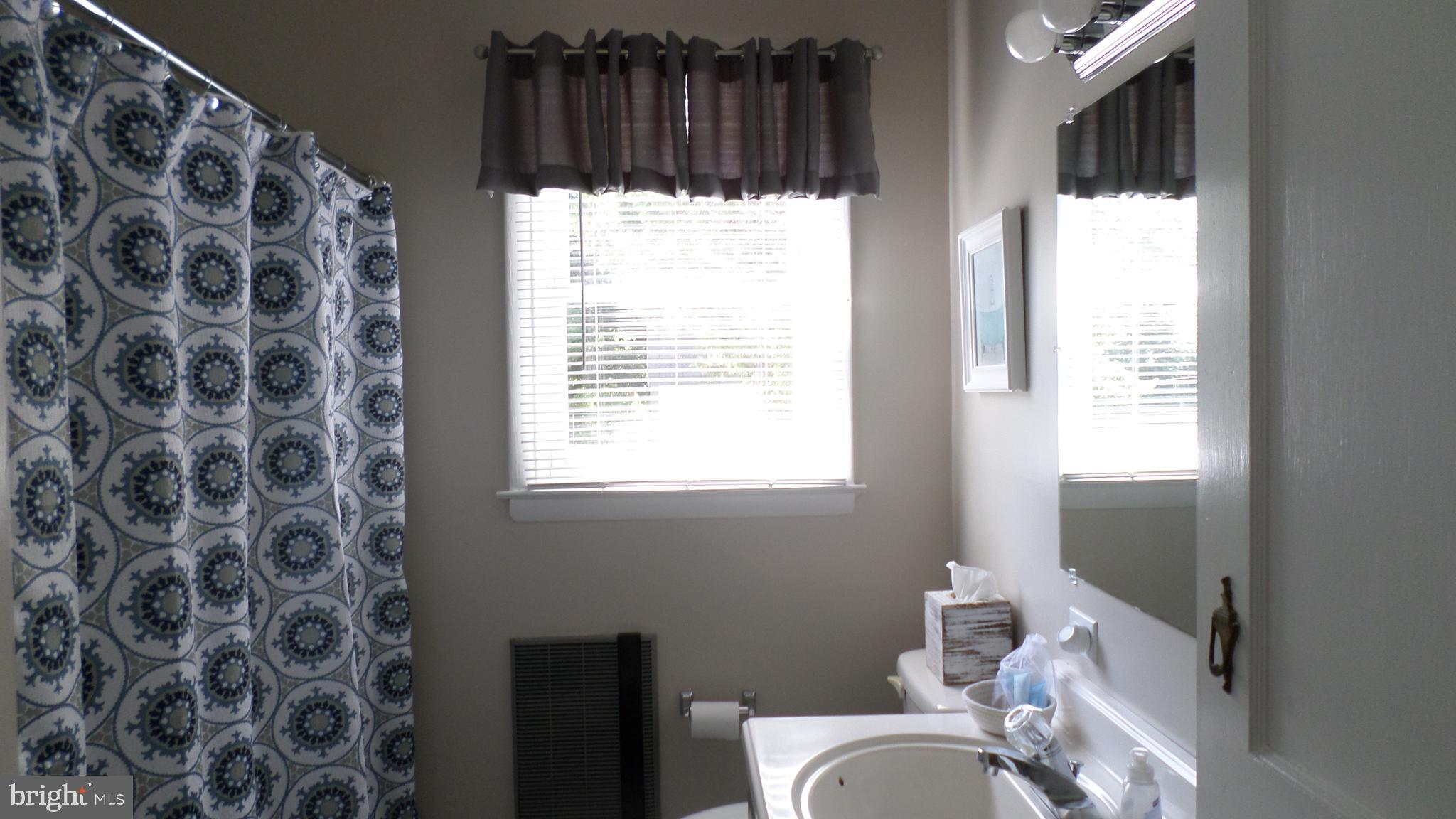 TOWN OF COLONIAL BEACH - Residential Lease