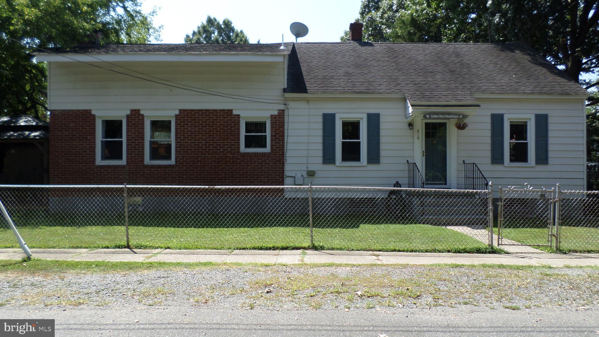 TOWN OF COLONIAL BEACH - Residential Lease